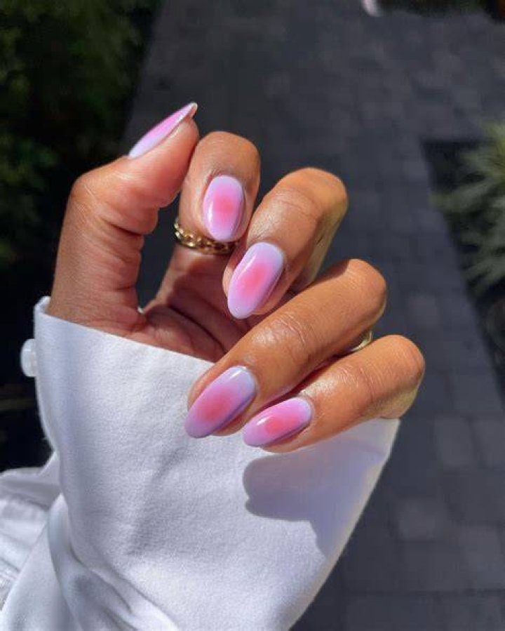 Aura Blurred Gradient Nails Aesthetic 2026