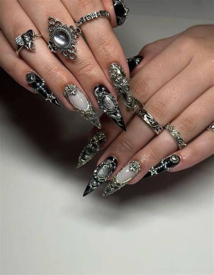 Goth Glamour Black Silver Dark Luxury Nails 2026
