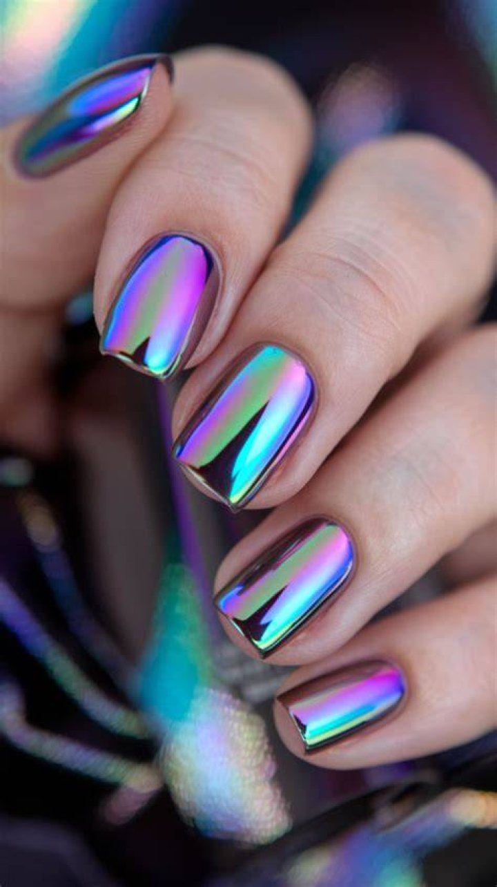 Oil Slick Rainbow Chrome Holographic Nails 2026