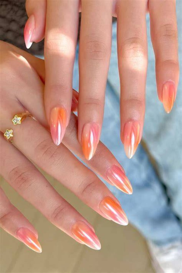 Sunset Ombré Gradient Warm Coral Nails 2026
